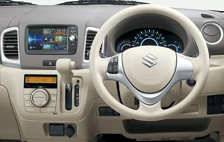 Suzuki Spacia X (MK32S)