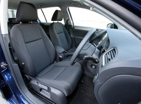 Volkswagen Golf TSI TRENDLINE PREMIUM EDITION (1KCBZ)