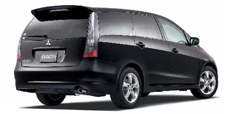 Mitsubishi Grandis EXCEED-X (NA4W)