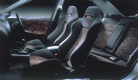 Mitsubishi Lancer RS EVOLUTION IV (CN9A)