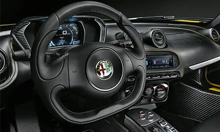 Alfa Romeo 4C Spider BASE GRADE (96018)