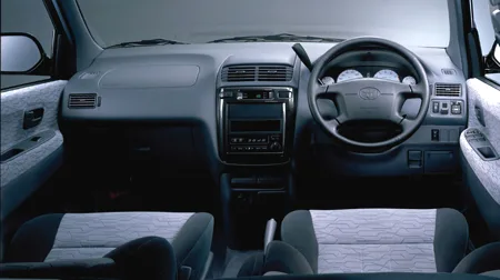 Toyota Ipsum AEROTOURING (SXM15G)