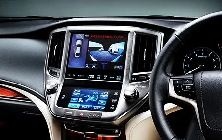 Toyota Crown Hybrid ATHLETE G (AWS210)