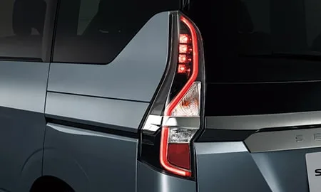 Nissan Serena E-POWER XV AERO (HFC27)