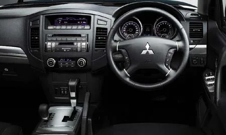 Mitsubishi Pajero LONG EXCEED X (V97W)