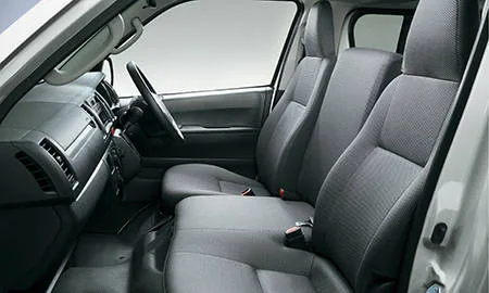 Mazda Brawny Van GL (TRH200M)