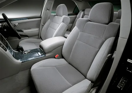 Toyota Crown ATHLETE I-FOUR (GRS181)