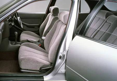 Toyota Camry ZE (CV30)