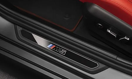Bmw M5 TOURING (82GV44)