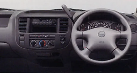 Isuzu Como LS (JVWME25)