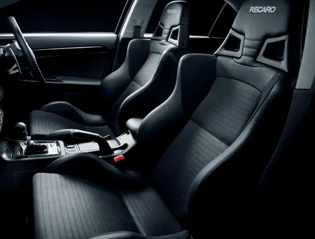 Mitsubishi Lancer RS EVOLUTION X (CZ4A)