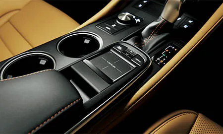Lexus RC300H базовая (AVC10)