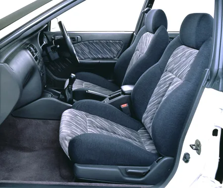 Subaru Legacy RS (BD5)