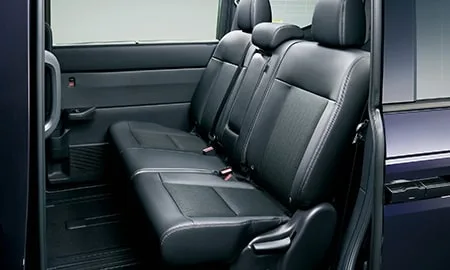 Honda Stepwagon E:HEV AIR (RP8)