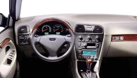 Volvo S40 BASEGRADE (4B4204)