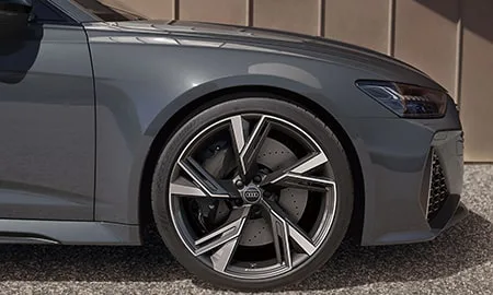 Audi RS6 Avant Performance BASE GRADE (F2DJPF / F2DJPL)