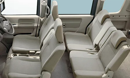 Nissan NV100CLIPPER Rio G (DR64W)