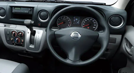 Nissan NV350CARAVAN Wagon DX (KS2E26)