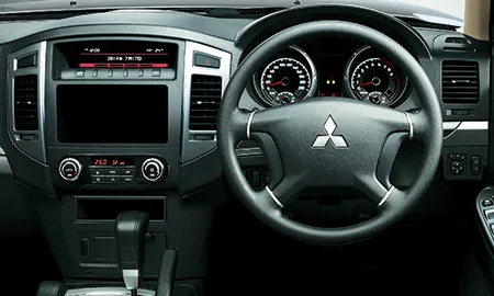 Mitsubishi Pajero LONG GR (V93W)