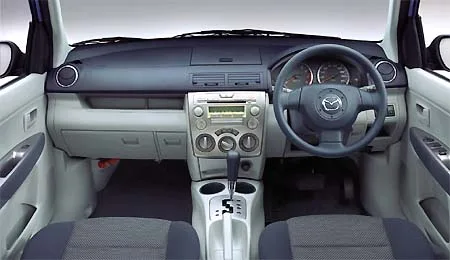 Mazda Demio SPORT (DY5W)