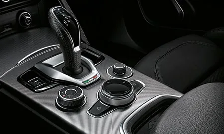 Alfa Romeo Stelvio 2.0 TURBO Q4 SPORT PACKAGE (94920 / 94929)