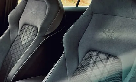 Volkswagen Golf TDI R LINE (CDDTS)