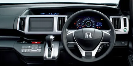 Honda Stepwagon Spada S (RK5)