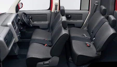 Nissan Cube 14RS FOUR (BNZ11)