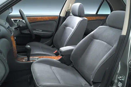 Nissan Bluebird Sylphy 15I (FG10)