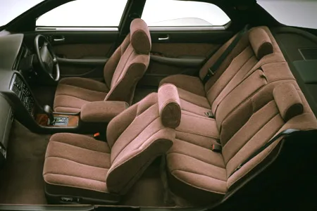 Toyota Celsior B (UCF10)