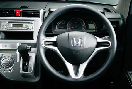 Honda Zest Spark G (JE1)