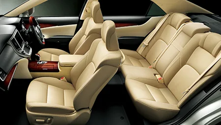 Toyota Crown Majesta BASE GRADE (GWS214)