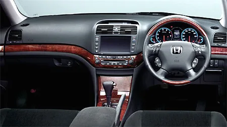 Honda Inspire AVANZARE (UC1)