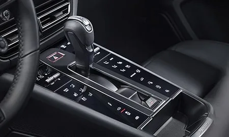 Porsche Macan базовая (J1NT)