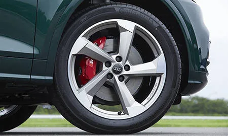 Audi SQ5 BASE GRADE (FYCWGS)