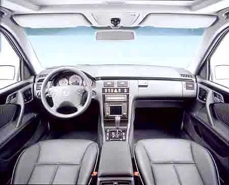 Mercedes Benz Eclass E320 (210065 / 210070 / 210082)