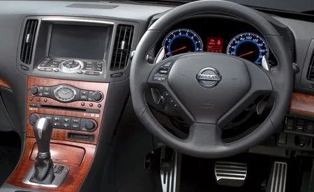 Nissan Skyline 370GT TYPE S (CKV36)