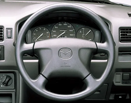 Mazda Demio L (DW3W)