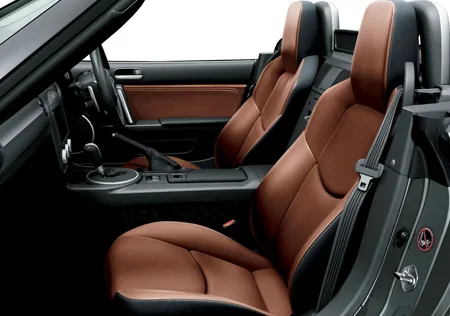 Mazda Roadster VS RHT (NCEC)