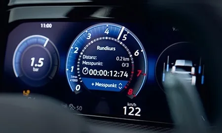 Volkswagen Golf R Variant BASE GRADE (CDDNFV)