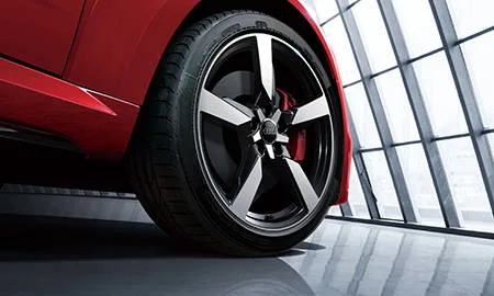 Audi TT Coupe S LINE COMPETITION (FVCHHF)