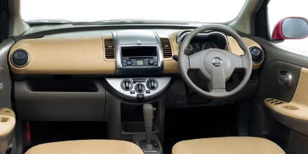 Nissan Note 15E (E11)