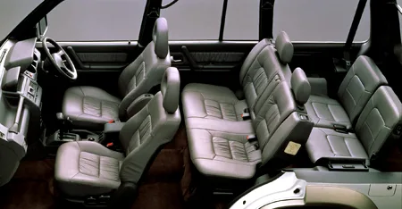 Mitsubishi Pajero WIDE SUPER EXCEED (V43W)