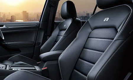 Volkswagen Golf R BASE GRADE (AUDJHF)