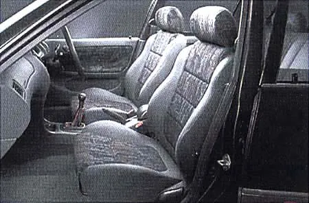 Toyota Corolla Touring Wagon BZ TOURING (AE101G)