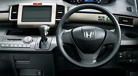 Honda Freed Spike G AERO (GB4)
