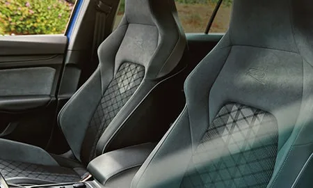 Volkswagen Golf TDI R LINE PLATINUM EDITION (CDDTT)