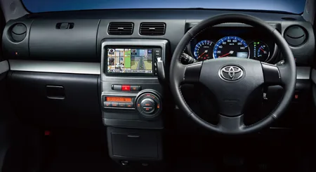 Toyota Pixis Space CUSTOM G (L575A)
