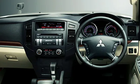 Mitsubishi Pajero LONG EXCEED (V98W)