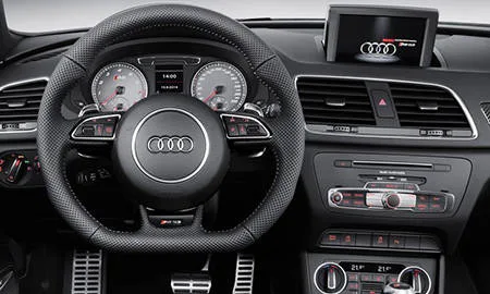 Audi RS Q3 BASE GRADE (8UCZGF)